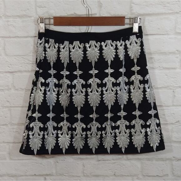 MA LF Seek The Label Designer Black Embroidered High Waist Mini Skirt NWT S - Picture 3 of 7